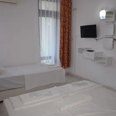 Hotel &