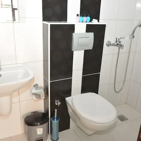 Otel &